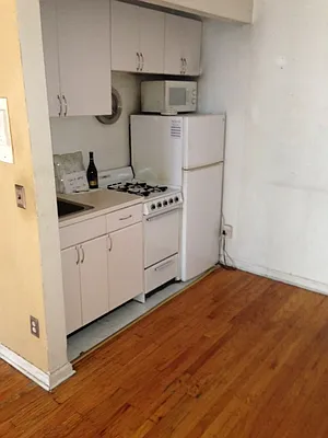 Rented by Eric Goodman Realty Corp | media 23