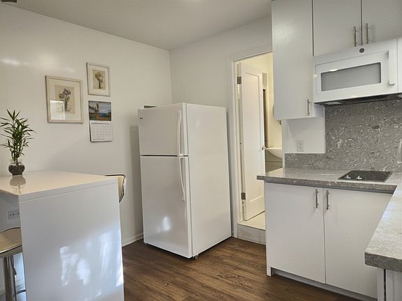 4th image of 2336 Beckwith St #D