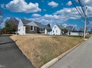 215 Lancaster Ave, Hatboro, PA