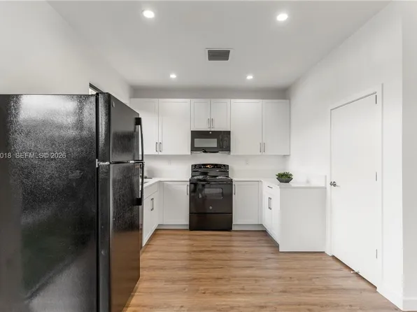 408 SW 1st St #1, Homestead, FL 33034