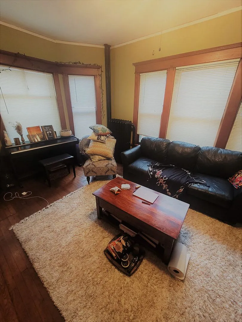 309 N Pinckney St — Photo 2