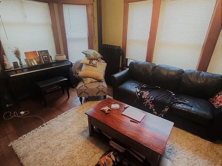 309 N Pinckney St — Photo 2