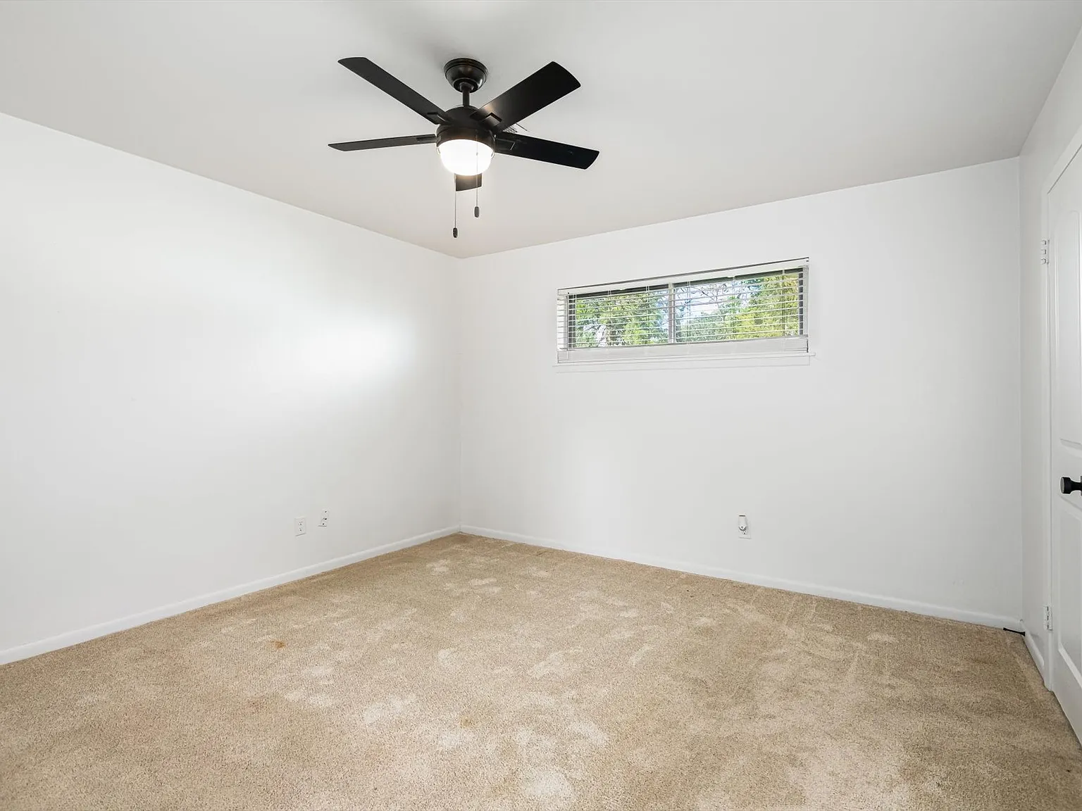 416 Southern Oaks Drive - 1 — Photo 4