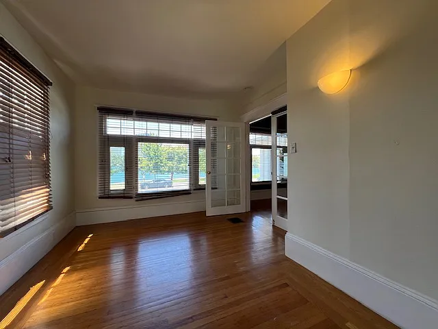 2238 Lakeshore Ave #2 — Photo 10