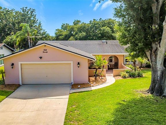 3rd image of 5020 The Oaks Cir
