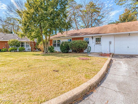 2nd image of 663B Plymouth Dr #1002