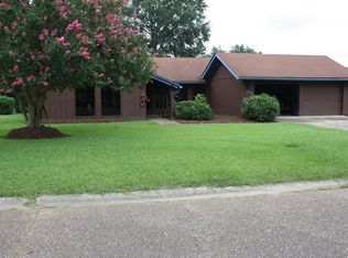 510 Red Oak Dr, Brookhaven, MS 39601