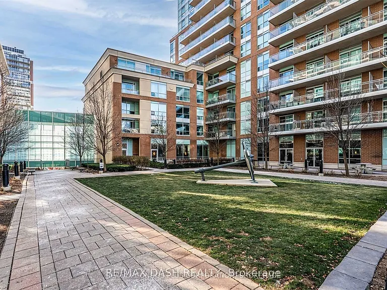 80 Western Battery Rd #701 — Photo 2