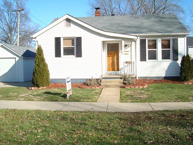 1309 Olive St photo 1