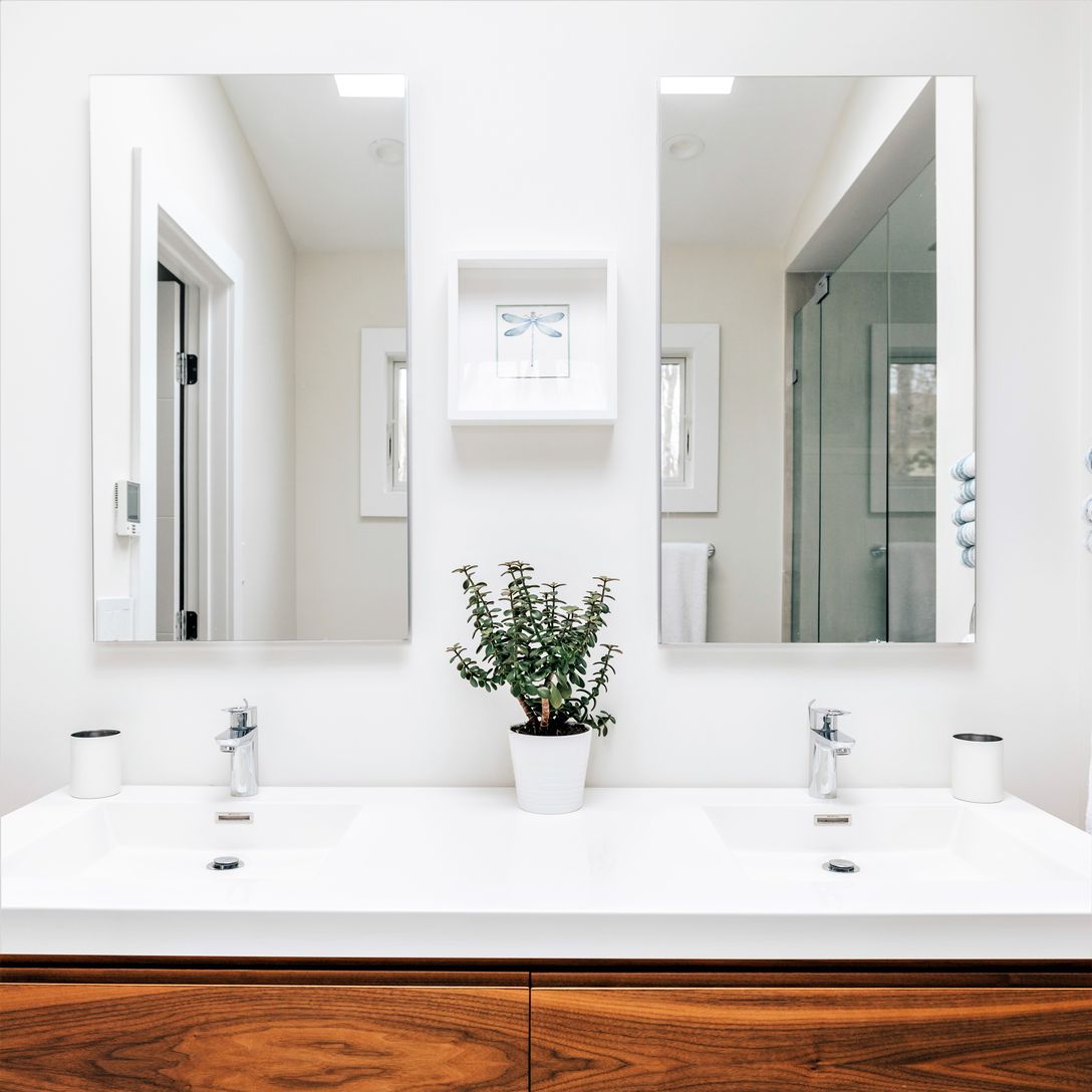  Dual sink vanity,heated floors