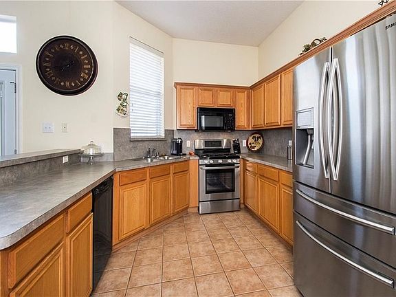 4th image of 124 Magnolia Ln