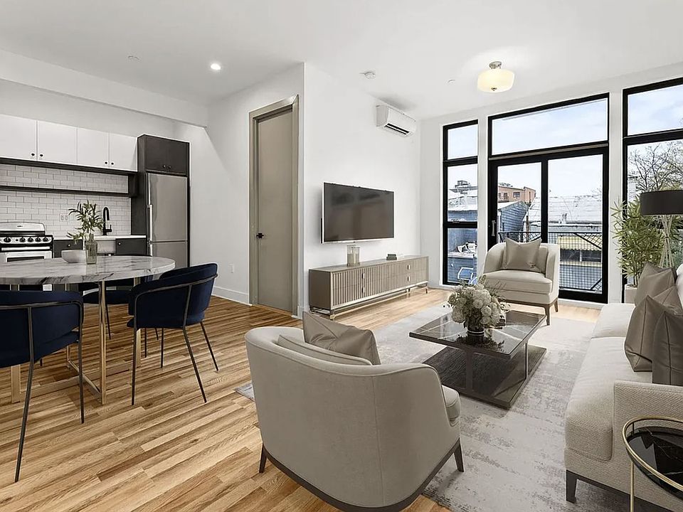 1st image of 30 Belvidere St #3C