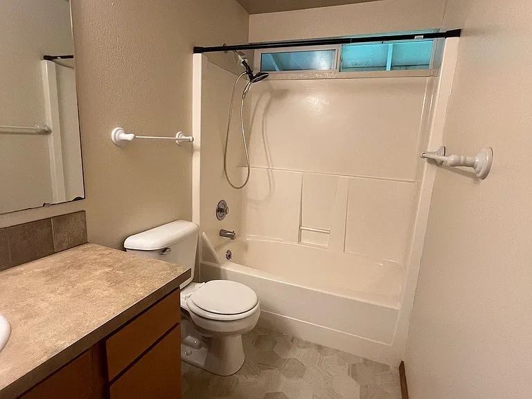 17819 Upland Dr SE — Photo 24