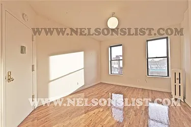 Rented by R New York