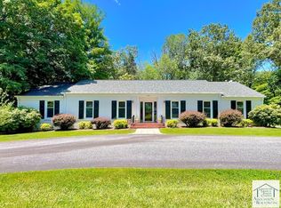 904 Hunting Ridge Rd, Martinsville, VA 24112