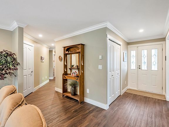 4th image of 34959 Old Clayburn Rd #84