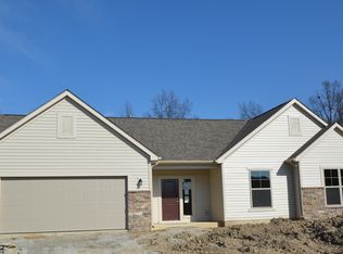 7307 Boxwood Dr, Fort Wayne, IN 46835