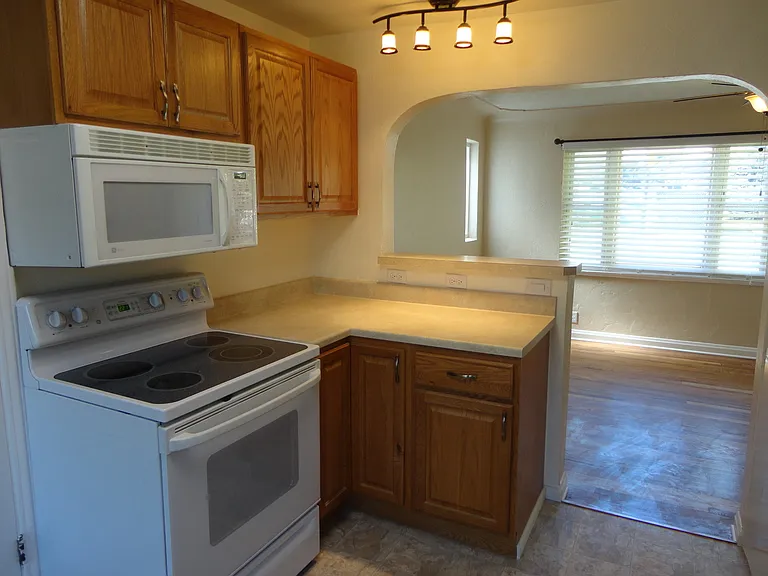 3630 Teller St — Photo 3