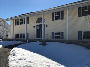 44 Sycamore Dr, Montgomery, NY 12549
