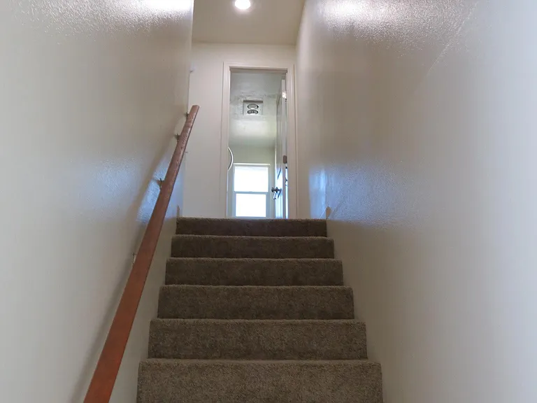 Oakwood Terrace — Photo 19