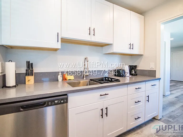 4237 Swift Ave — Photo 28