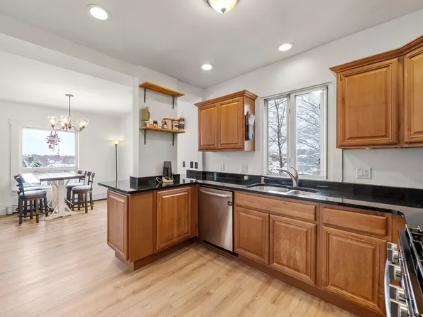 7 Ocean View Ave, Lynn, MA 01902