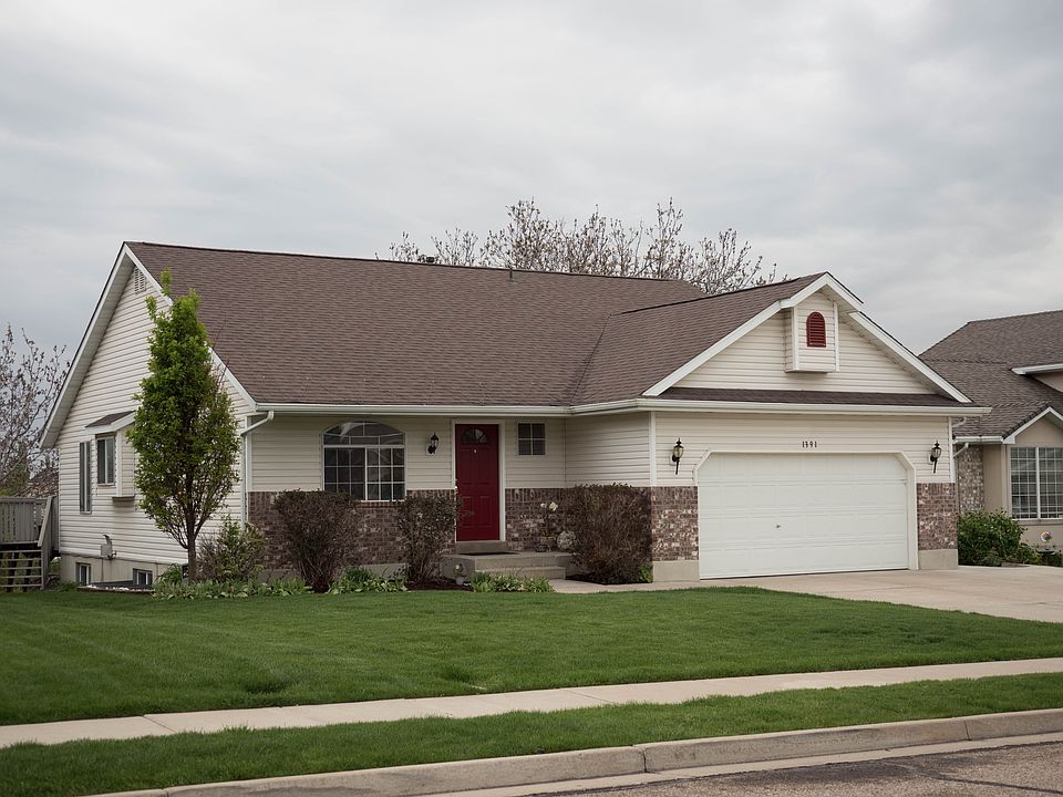 Immaculate 6 Bedroom 