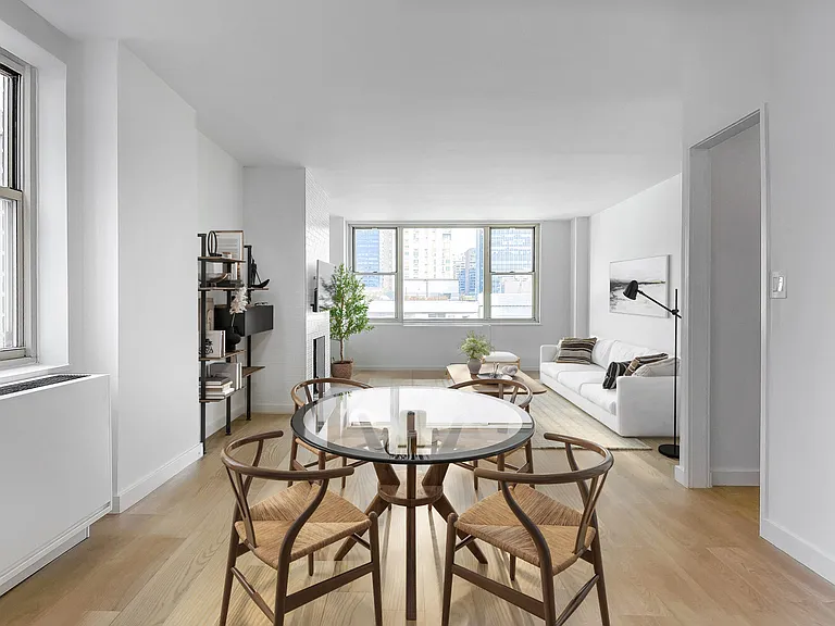 166 E 34th St #2001 — Photo 1