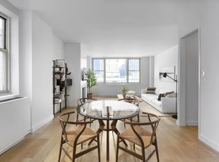 166 E 34th St #20011, New York, NY 10016