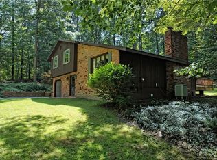 8850 Robinson Rd, Chardon, OH 44024