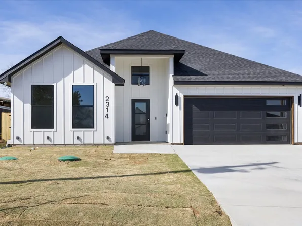 2314 Forest Hill Ln, Granbury, TX 76048