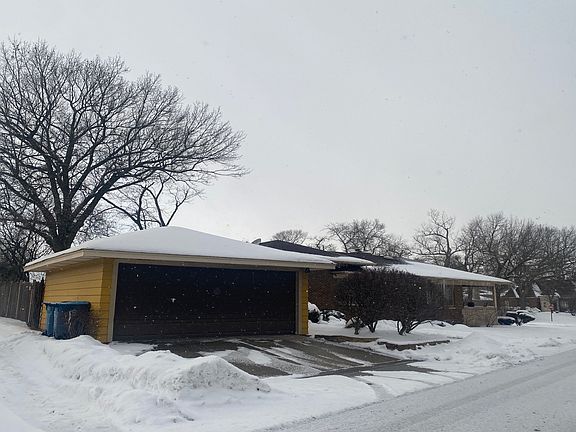 3rd image of 101 Forestdale Ave