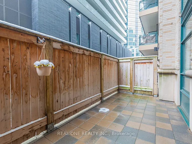 35 Hayden St #104 — Photo 9