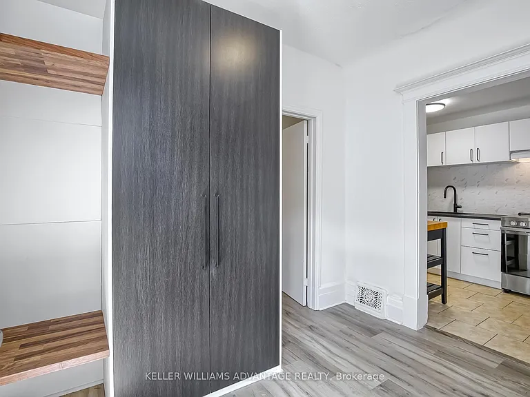 254A Carlton St — Photo 5