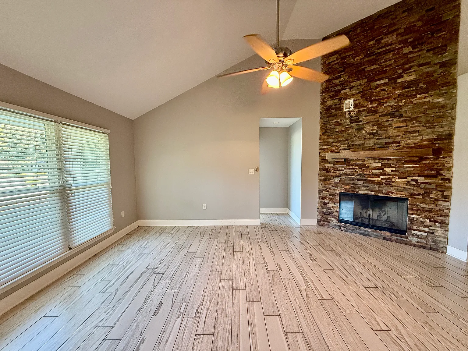 Upgraded Holley By the Sea Home — Photo 4