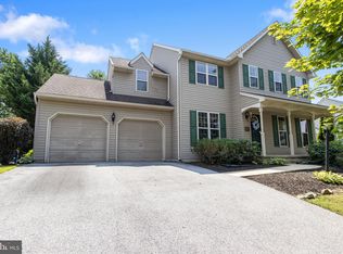 18 Stonewood Dr, Jacobus, PA 17407