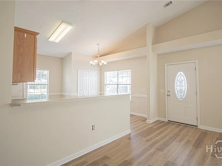 116 Slate Cir — Photo 6