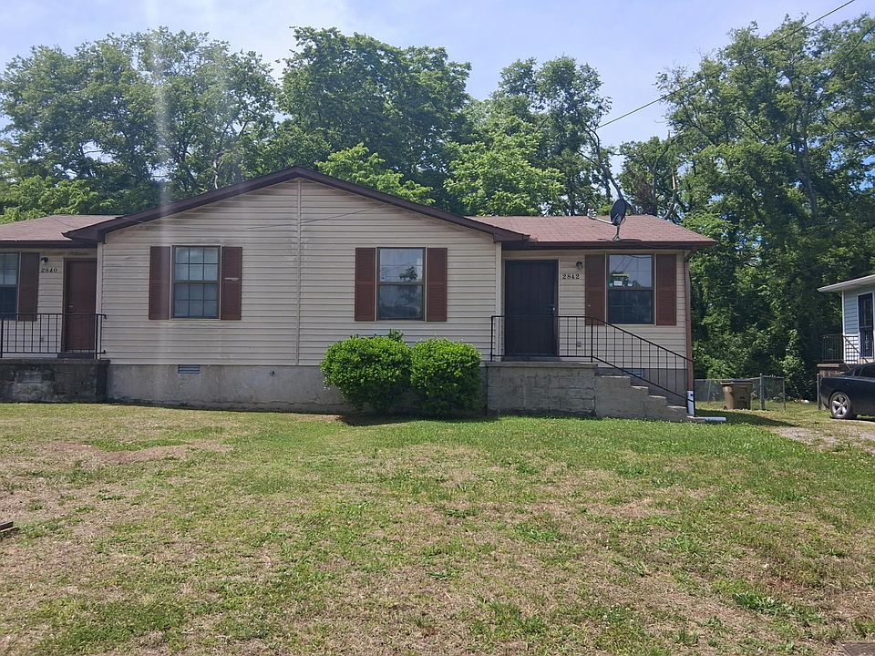 1st image of 2842 Vista Ln
