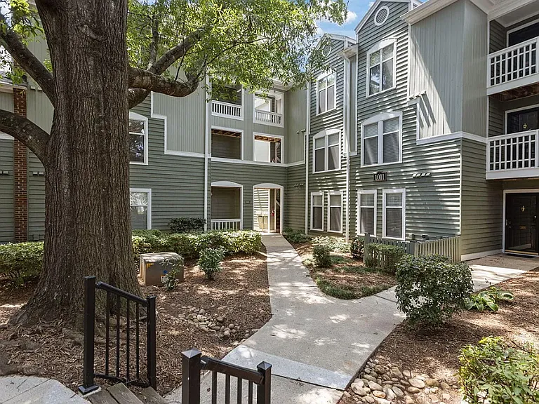 1011 Nicholwood Dr #209 — Photo 15