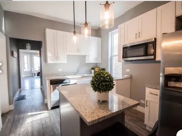 518 N Troy St APT 1, Chicago, IL 60612