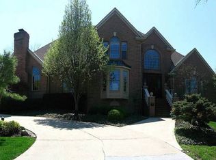 3727 Boomer Rd, Cincinnati, OH 45247