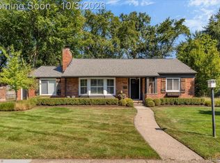 17234 Birwood Ave, Beverly Hills, MI 48025
