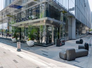 10 York St #4303, Toronto, ON M5J 0E1