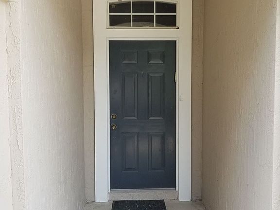 3rd image of 1701 Austin Ln