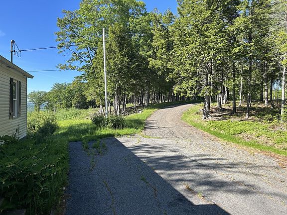3rd image of 467 Upper Dedham Road