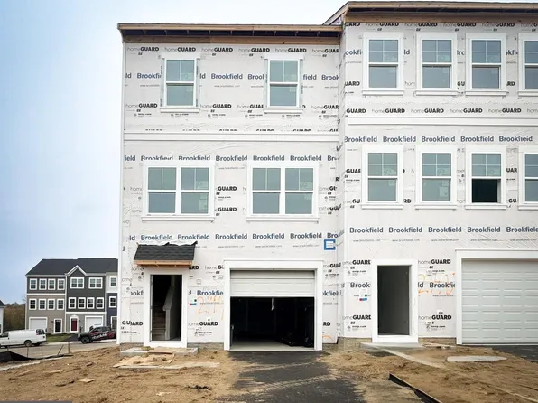 105 Gelding Way, Stephenson, VA 22656