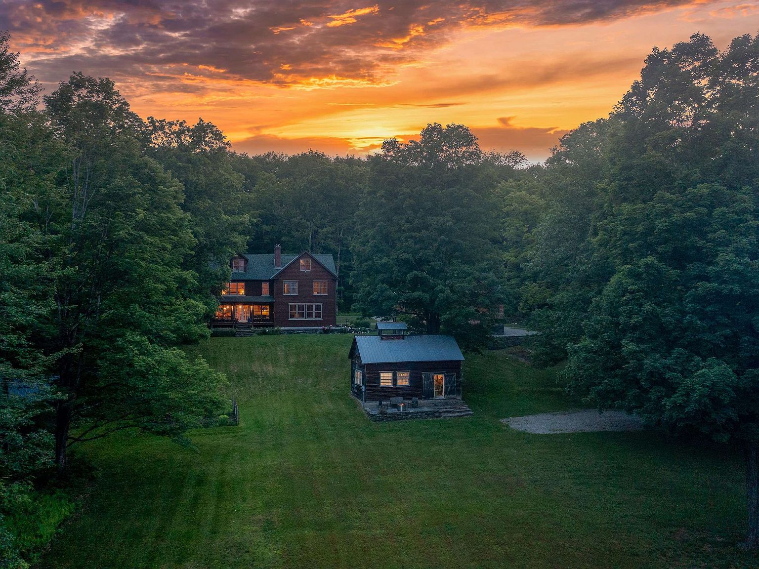 32 Sleepy Hollow Road, Essex Junction, VT 05452 Zillow