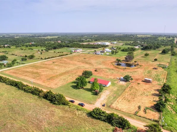 703 E Central, Carney, OK 74832