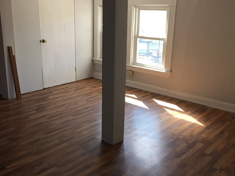 4720 Vine St #3 — Photo 3