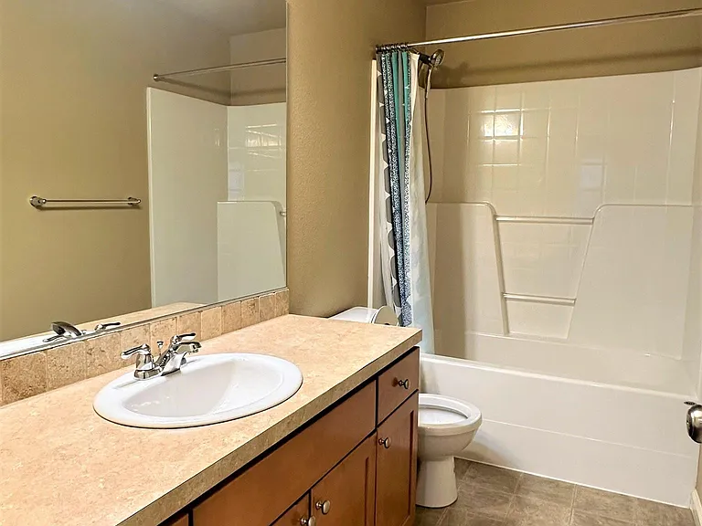 20672 SW Edgemont St — Photo 31